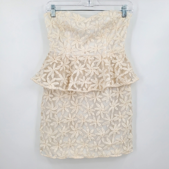 Urban Outfitters Pins and Needles White Floral Embroidered Strapless Dress - Picture 1 of 9